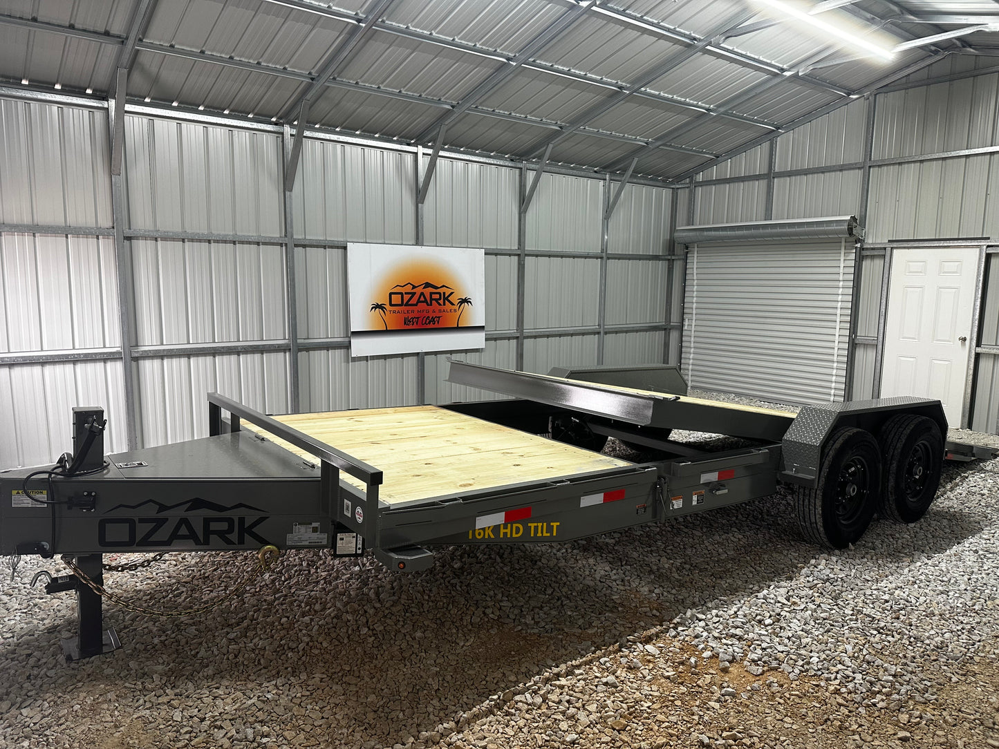 2026 Ozark 82x22 16k Tilt #20257