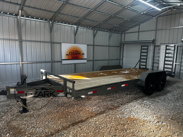 2026 Ozark 82x20 14k Equipment